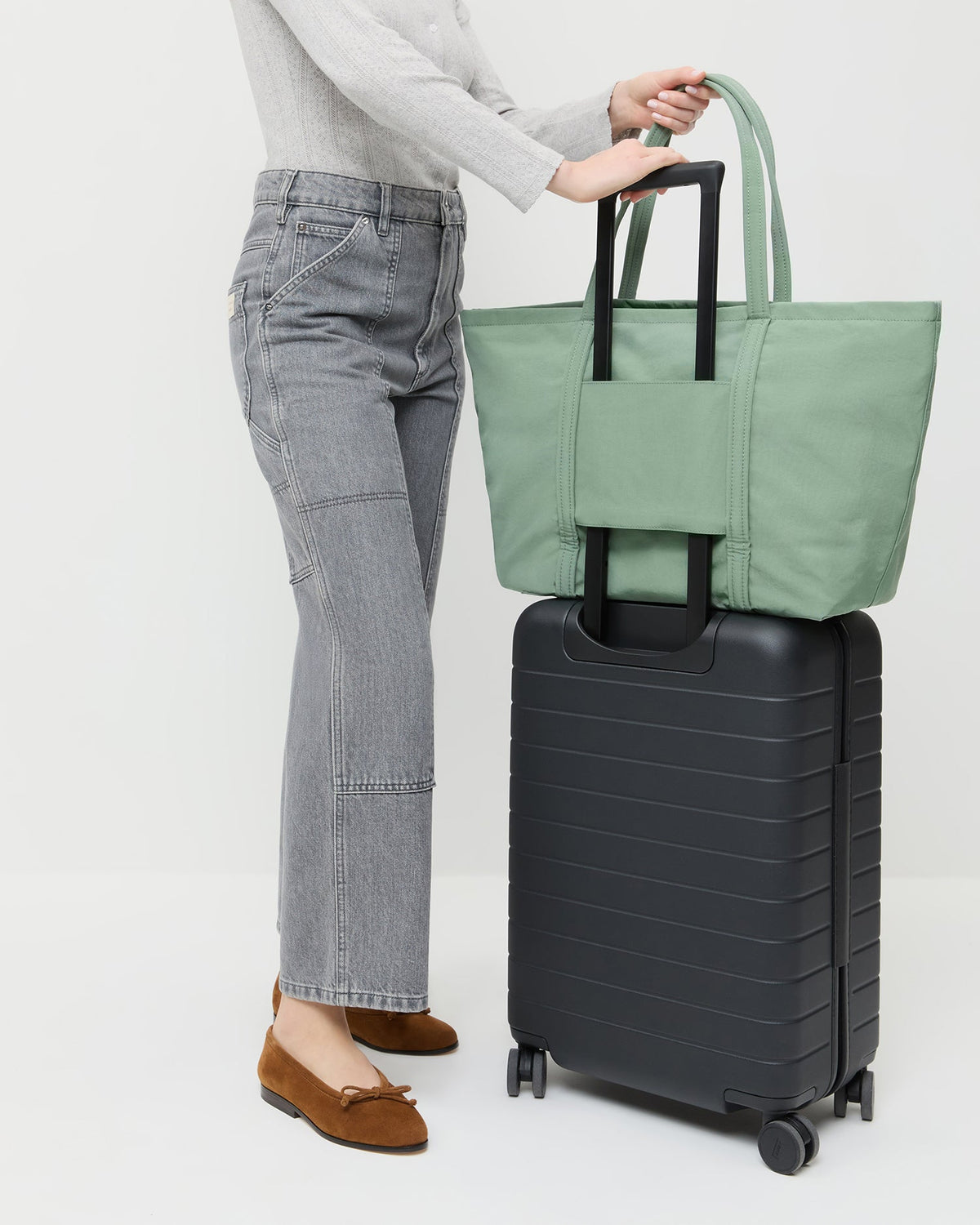 Dina Sage Travel Tote