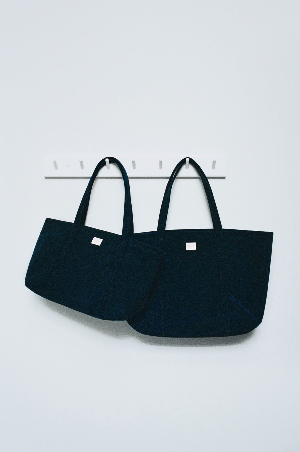 Mira Navy Everyday Tote