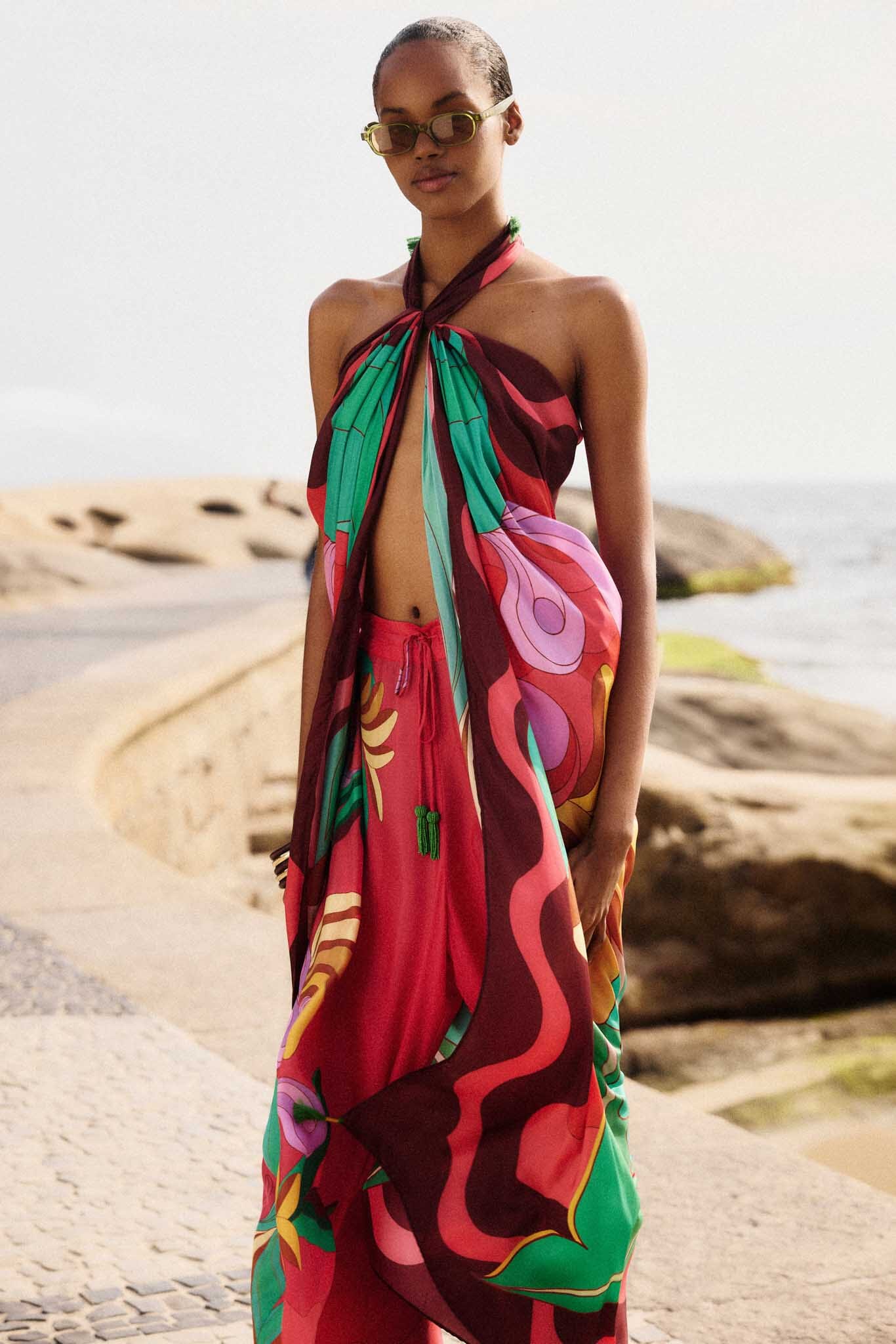Sarong With Tassel Trim In The Four Corners